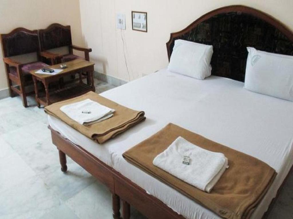 Hotel Geethanjali Residency Bhadrachalam Eksteriør billede