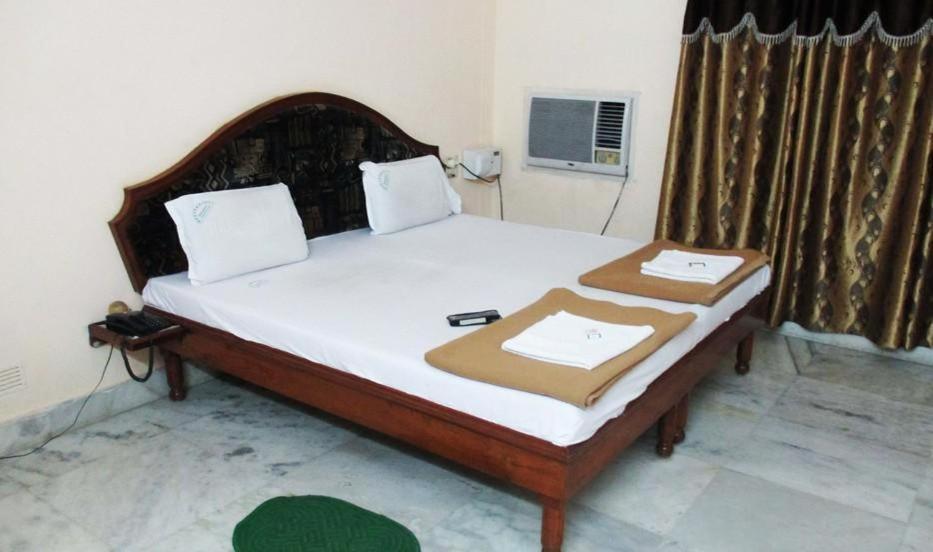 Hotel Geethanjali Residency Bhadrachalam Eksteriør billede